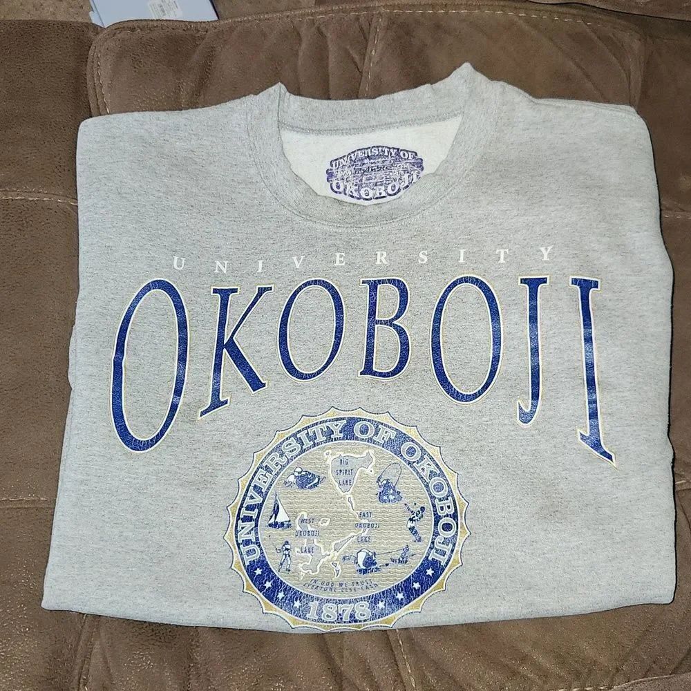 University of Okoboji Fighting Phantoms Crew neck Sweatshirt L